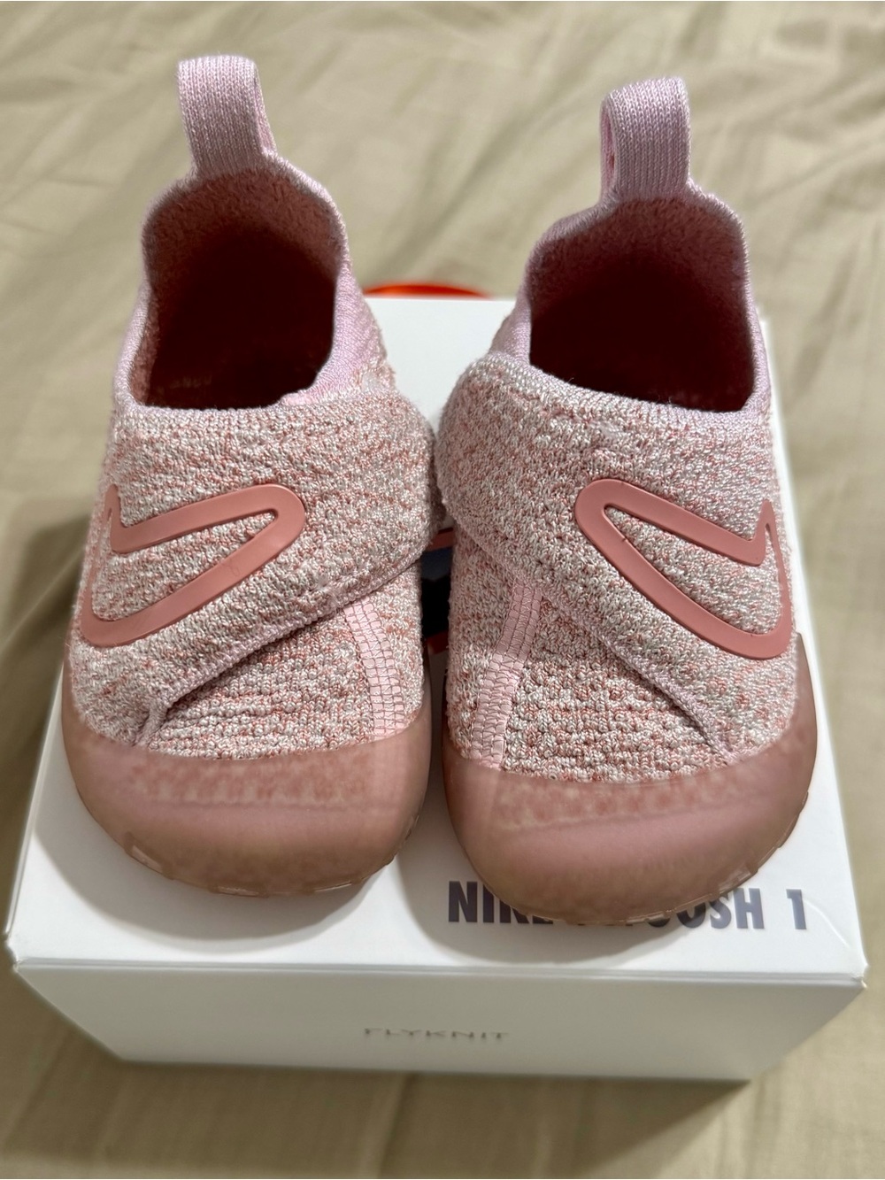 Nike Baby Swoosh Pink Slip-On Flyknit Sneak Shoes Pink Foam 5C